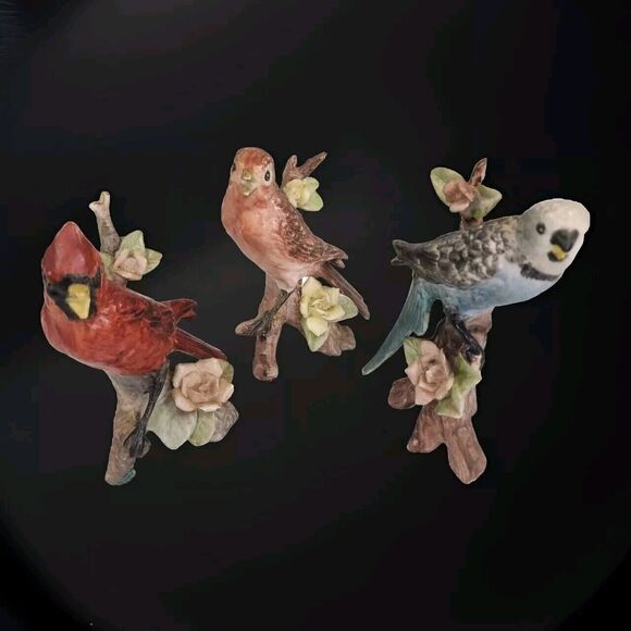 3 Schwabe Bird Figurines Multicolor  Handpainted Cardinal Wren Parakeet Signed - Picture 1 of 16